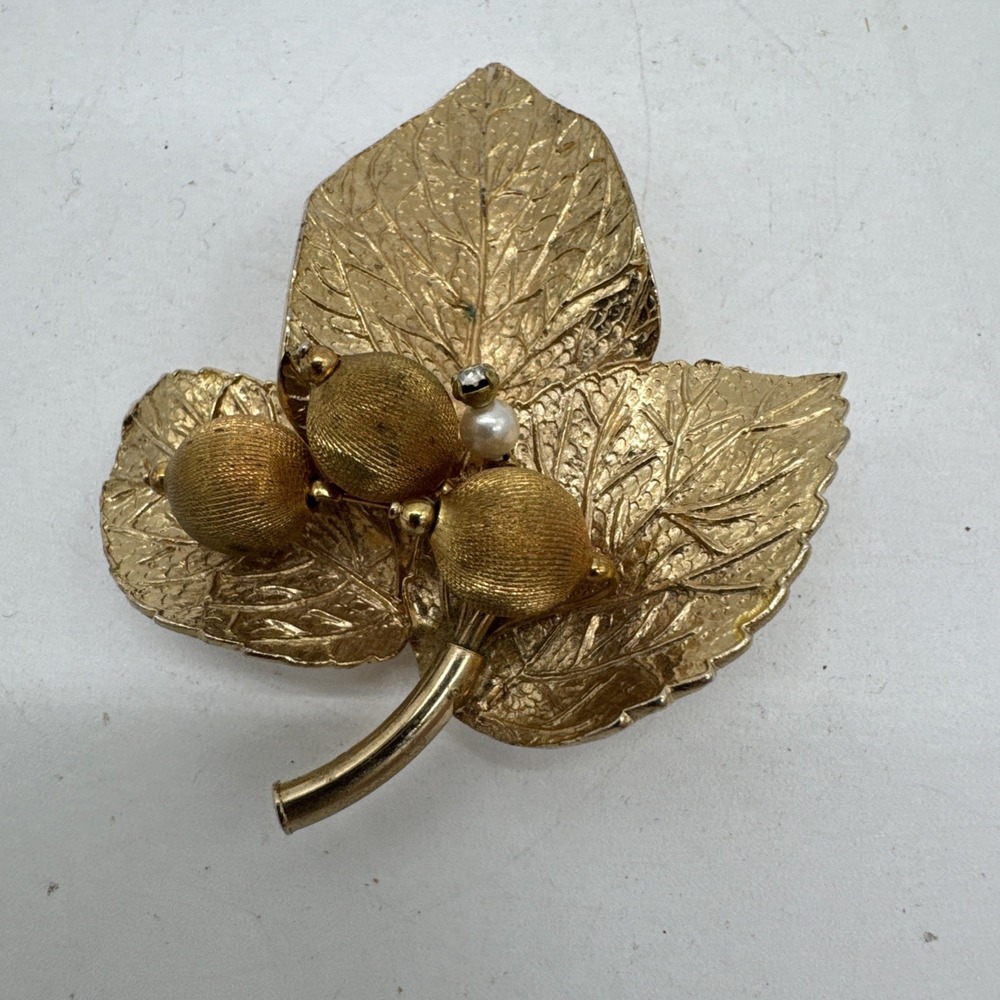 Vintage SA Samsan Signed Gold Tone Triple Leaf Brooch Pin Mid Century Faux Pearl
